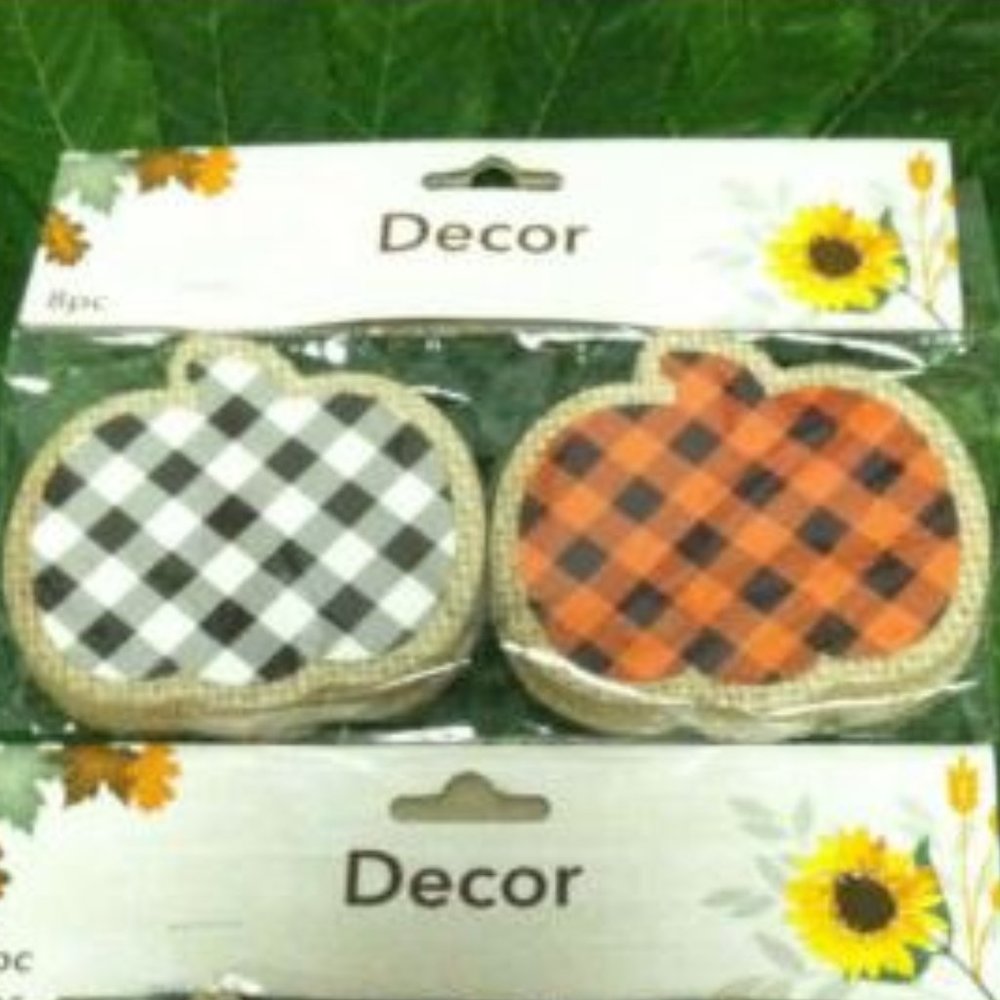 Seasonal Decor - 8 pc plaid pumpkin shape fall decorations
